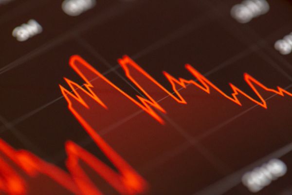 Gráfico de cotizaciones bursátiles en pantalla
